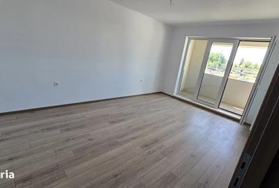 Apartament cu 4 camere decomandat în Libertății