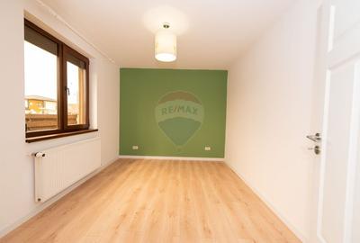 Casă cu 5 camere cu Teren 260 Mp în Domnești - 6