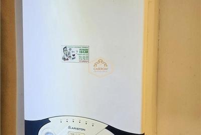 Apartament cu 2 camere semidecomandat, mobilat în Central
