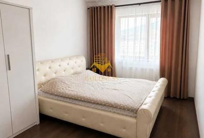 Apartament cu 3 camere semidecomandat, mobilat în Florești