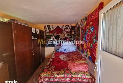 Casă cu 2 camere cu Teren 1150 Mp în Boțești