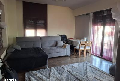 Casă cu 8 camere cu Teren 500 Mp în Tei - 10