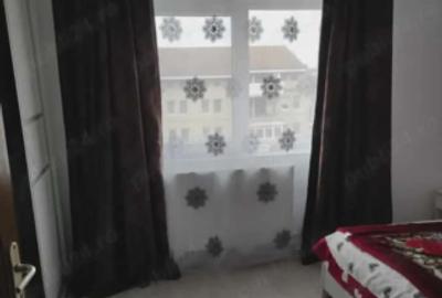 Apartament cu 3 camere semidecomandat în Micro 16 - 3