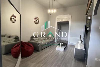 Apartament cu 3 camere decomandat, mobilat în Central - 1