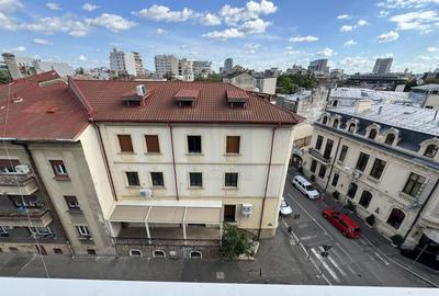 Apartament cu 3 camere semidecomandat, mobilat în Dacia - 25