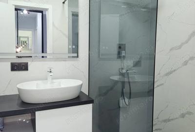 Apartament cu 2 camere decomandat în Decebal