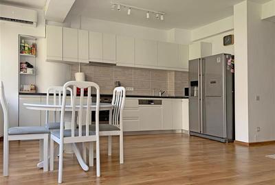 Apartament cu 2 camere decomandat în P-ța Unirii