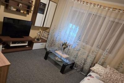 Apartament cu 2 camere semidecomandat în Micro 16
