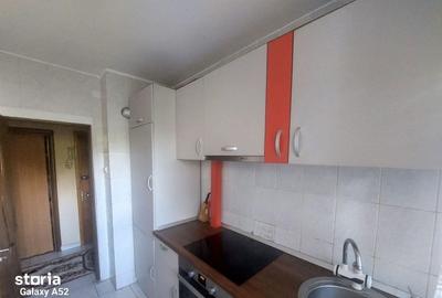 Apartament cu 2 camere semidecomandat în Craiovița Nouă - 3