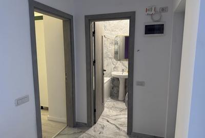 Apartament cu 2 camere decomandat în Roșu