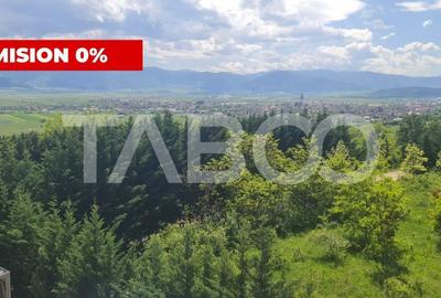 Apartament cu 4 camere decomandat în Cristian
