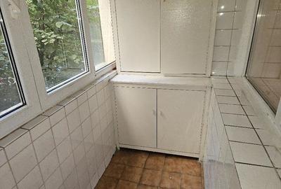 Apartament cu 3 camere decomandat în Drumul Taberei