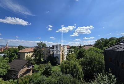 Apartament cu 4 camere semidecomandat, mobilat în Central - 2