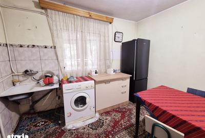 Casă cu 4 camere cu Teren 1100 Mp în Central