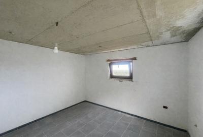 Casă individuală cu 4 camere cu Canalizare în Nord - 19
