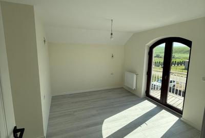 Casă individuală cu 4 camere cu Teren 400 Mp în Central - 7