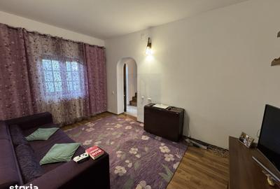 Casă cu 7 camere cu Teren 268 Mp în Regie
