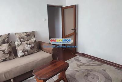 Apartament cu 2 camere decomandat în Micro 6 - 2