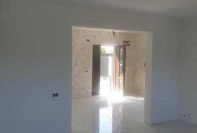 Casă cu 4 camere în Valu lui Traian