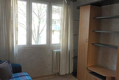 Apartament cu 3 camere semidecomandat în Rahova - 7