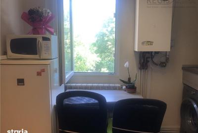 Garsonieră decomandată, mobilată în Central