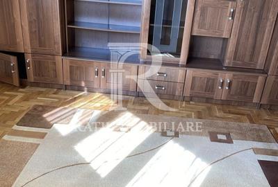 Apartament cu 3 camere decomandat în Rogerius