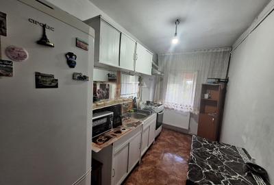 Apartament cu 2 camere decomandat în Rahova - 9