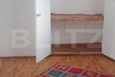 Casă cu 8 camere cu Teren 60 Mp în Astra