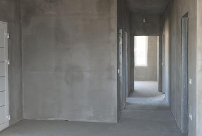 Casă cu 4 camere cu Teren 670 Mp în Vladimirescu