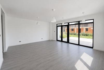 Duplex cu 4 camere cu Canalizare în Moșnița Nouă - 2
