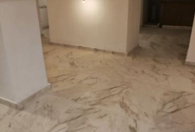 Spațiu comercial, de 91 mp, în Central - 3