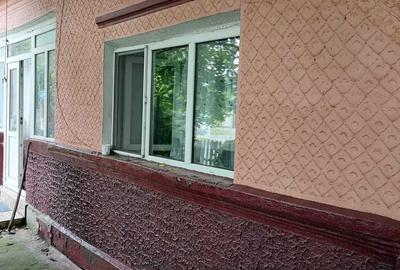 Casă cu 4 camere în Naipu