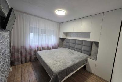 Apartament cu 3 camere decomandat în Micro 17 - 6