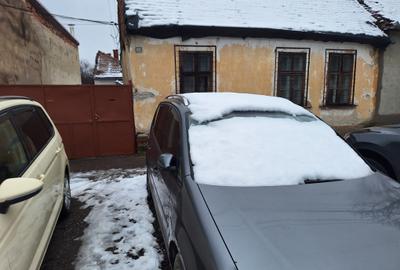 Casă individuală cu 2 camere cu Canalizare în Fratelia - 1