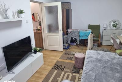 Apartament cu 2 camere decomandat în Piața Centrală