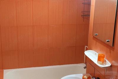 Apartament cu 2 camere decomandat în Păcii