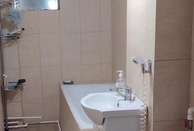 Apartament cu 3 camere decomandat în Central - 2