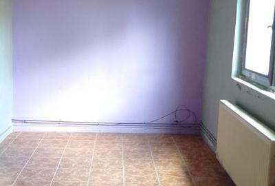 Casă cu 3 camere în Brazi - 2