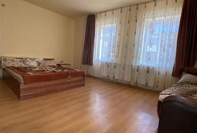 Casă cu 4 camere cu Teren 532 Mp în Central