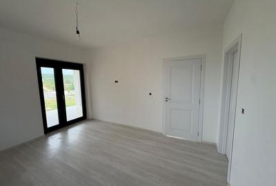 Casă cu 4 camere în Săldăbagiu de Munte - 5