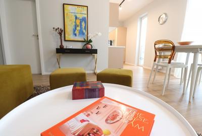 Apartament cu 3 camere semidecomandat, mobilat în Central - 1