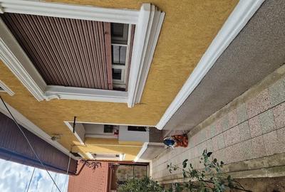 Casă cu Teren 300 Mp în Central