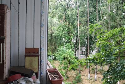 Apartament cu 3 camere circular în 7 Noiembrie - 8
