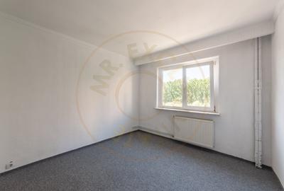 Apartament cu 3 camere semidecomandat în Găvana - 4
