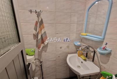 Apartament cu 2 camere semidecomandat în 9 Mai - 11