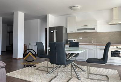 Apartament cu 3 camere semidecomandat, mobilat în Zorilor