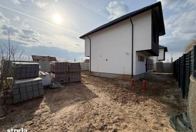 Casă cu 4 camere cu Teren 400 Mp în Domnești - 3