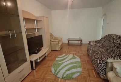 Apartament cu 2 camere decomandat în Piața Centrală - 3