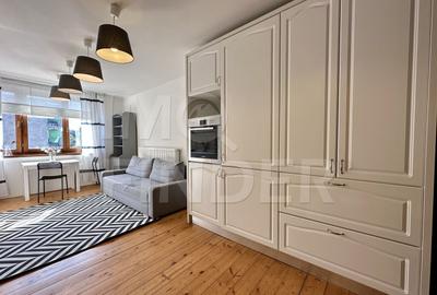 Apartament cu 3 camere semidecomandat, mobilat în Plopilor - 2