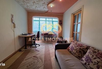Apartament cu 3 camere semidecomandat în Alexandru cel Bun